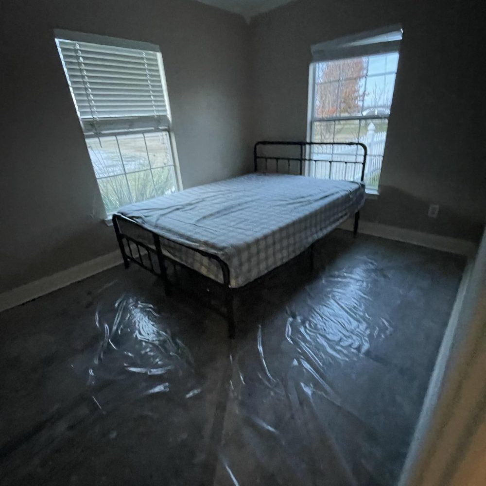 0092_Bedroom_After_demo_containment